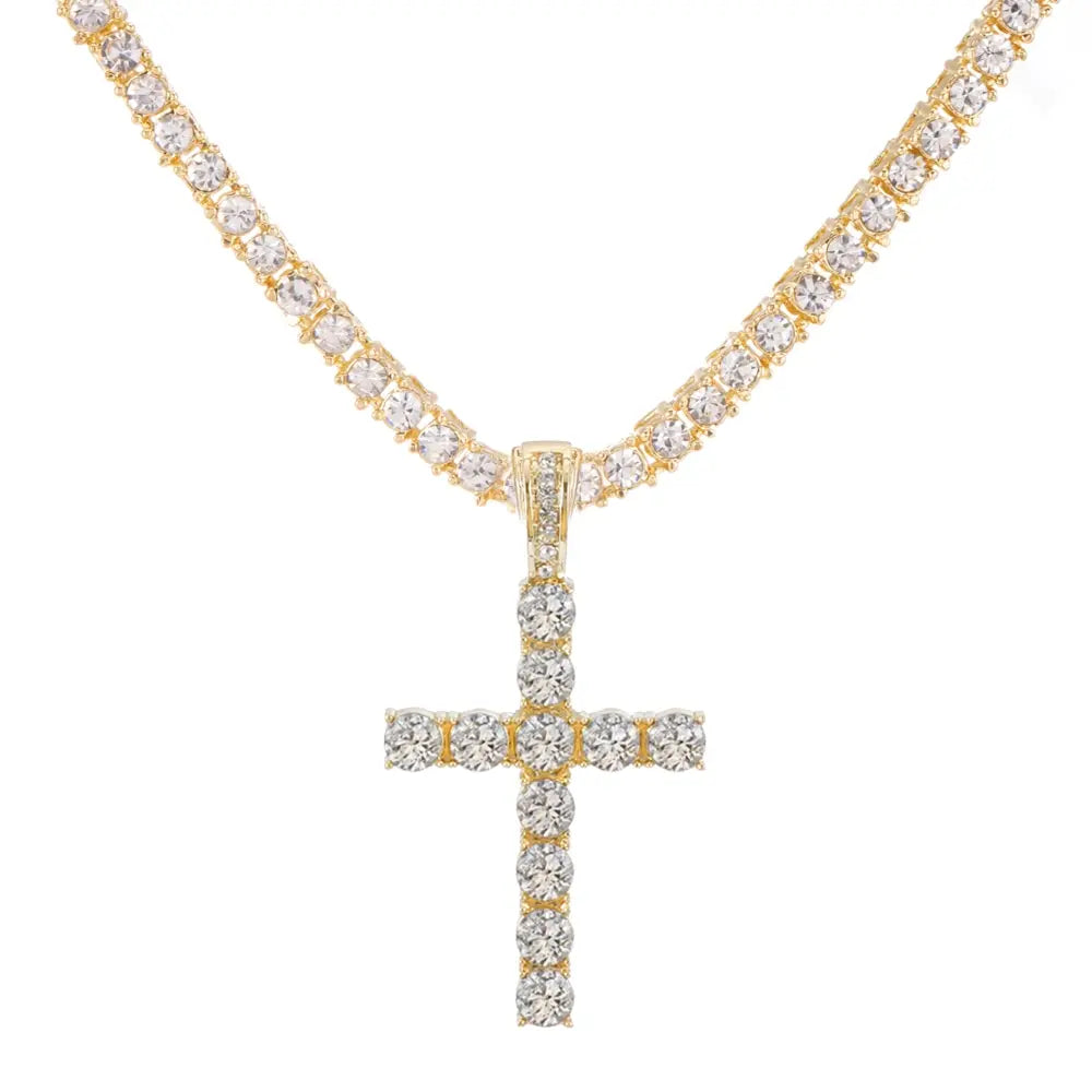 Collier avec pendentif croix éclat argenté or