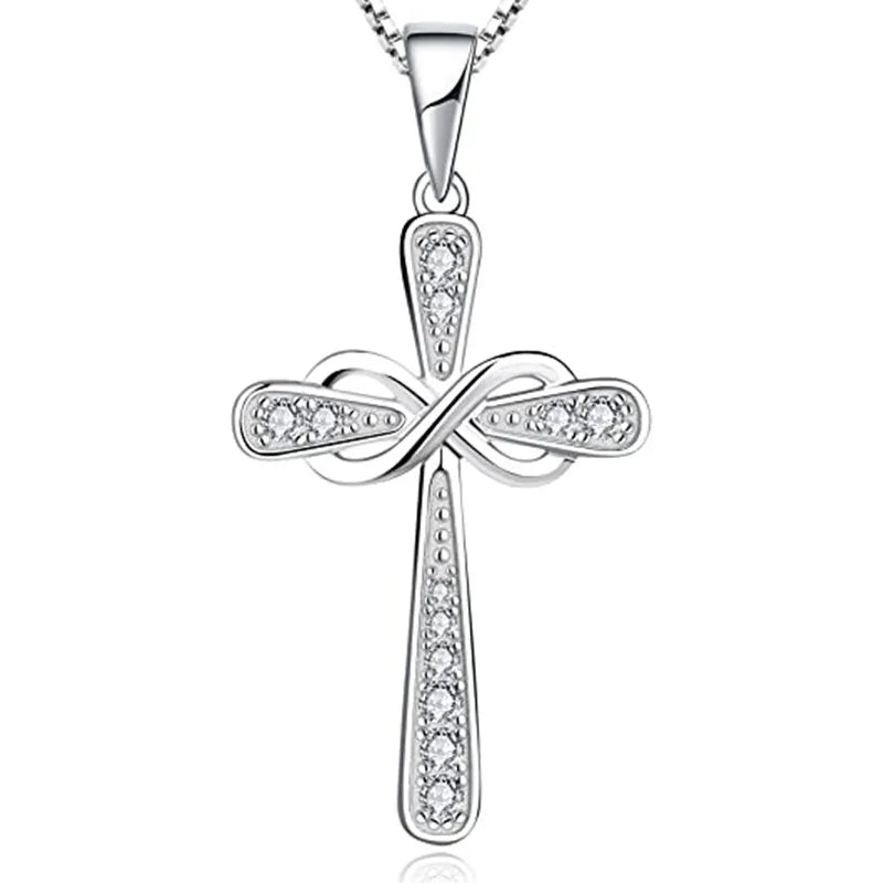 Collier avec pendentif croix et signe infini entrelacés