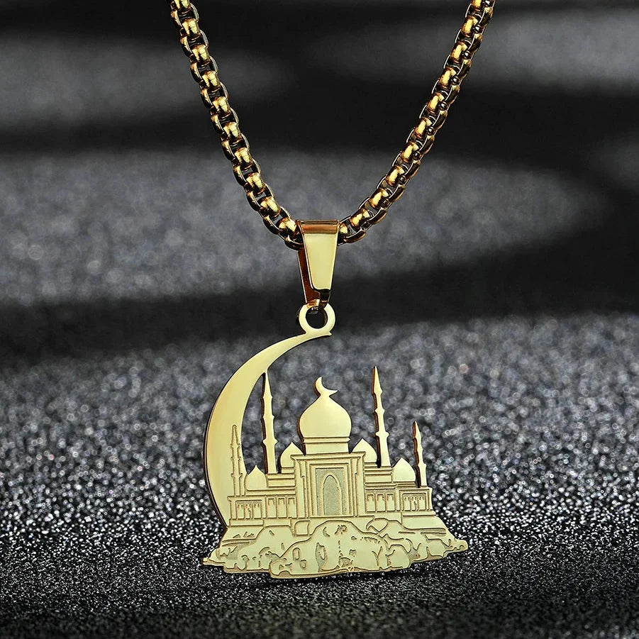 Collier avec pendentif d'une mosquée sur croissant de lune arabe islam musulman or