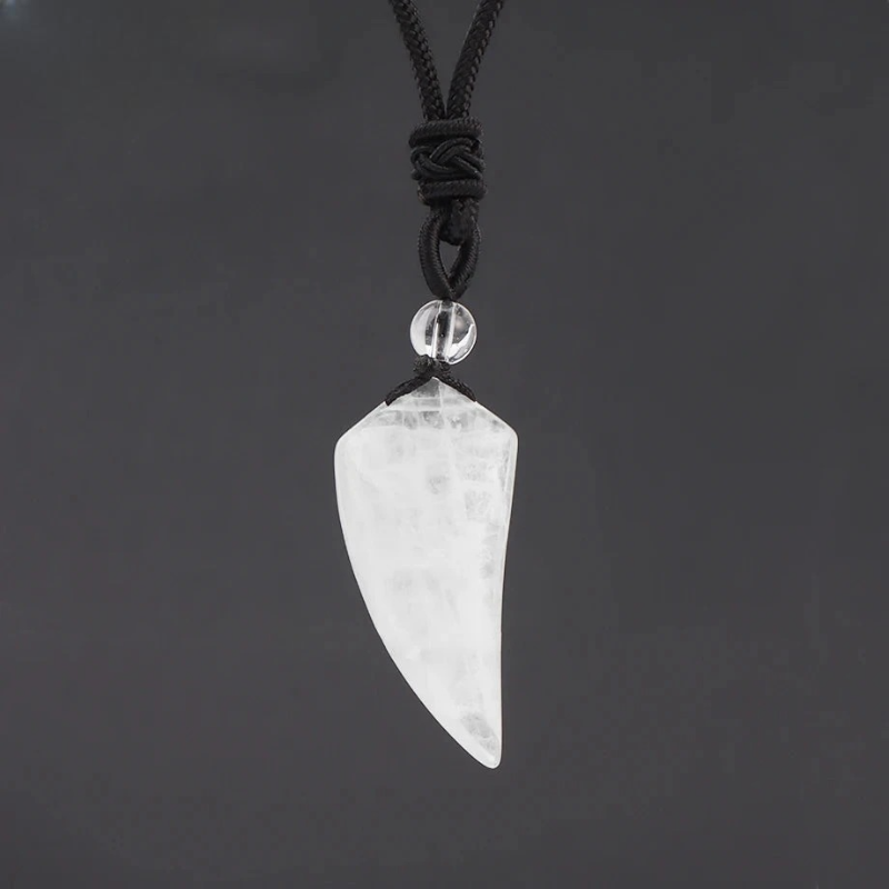 Collier avec Pendentif en Pierre Naturelle Dent de Requin Crystal blanc