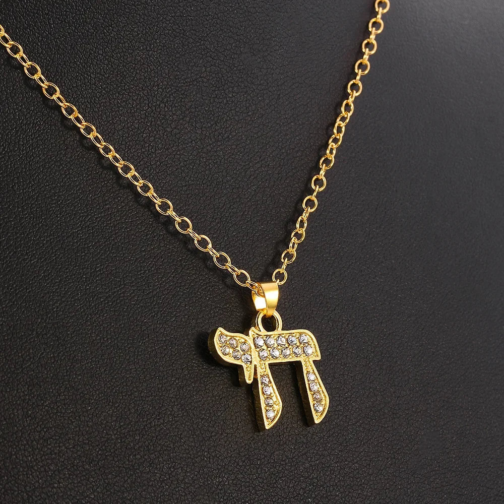 Collana con ciondolo in strass del simbolo di vita ebraica Chai oro