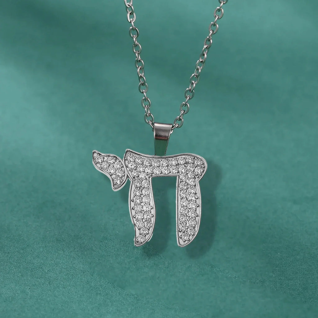 Collana con ciondolo in strass del simbolo di vita ebraica Chai argento