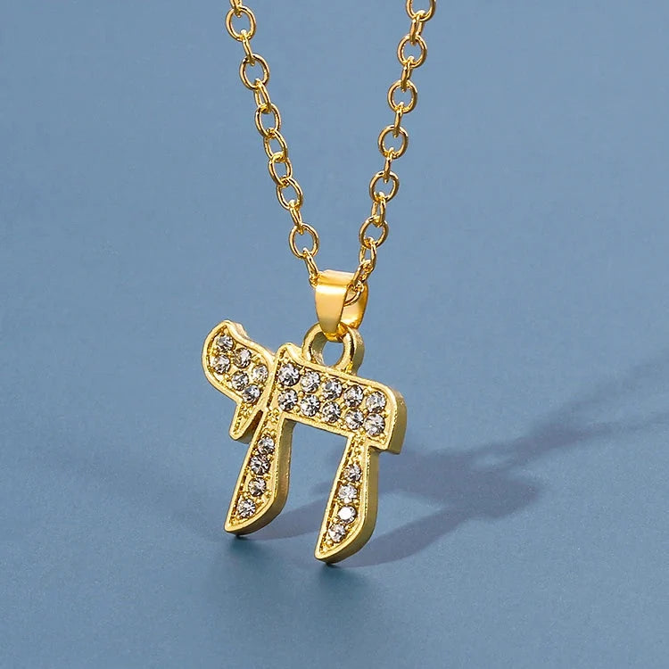 Collana con ciondolo in strass del simbolo di vita ebraica Chai oro