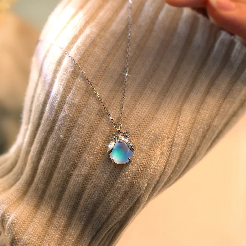 Collier avec Pendentif en Zircon Pierre de Lune