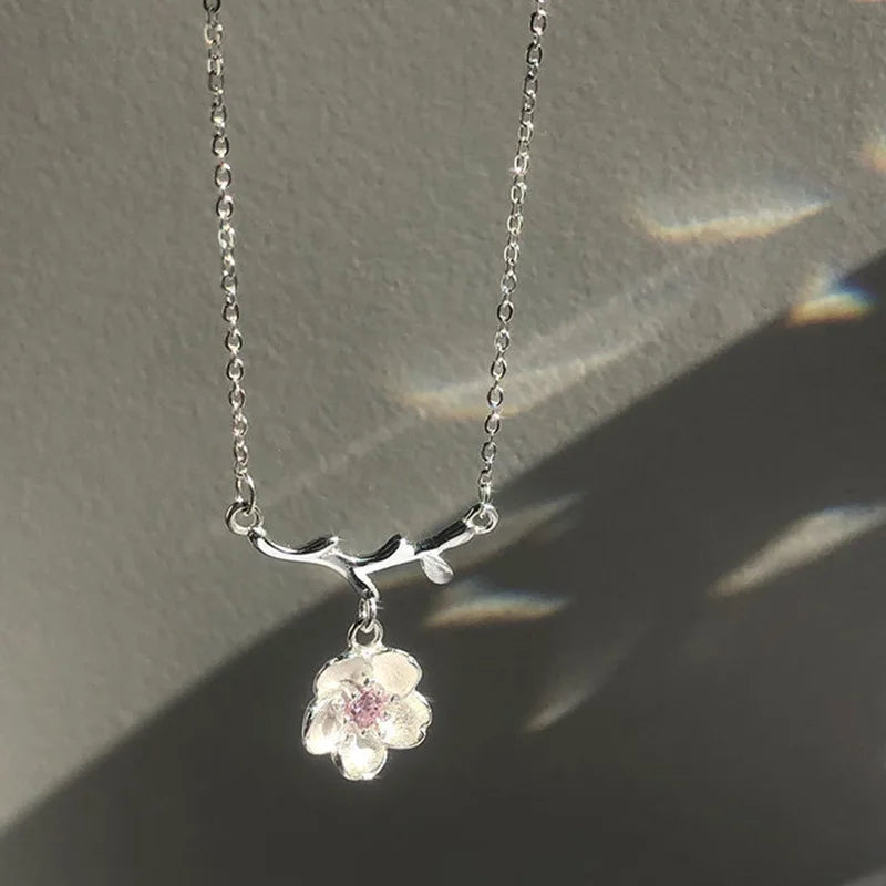 Collier avec Pendentif Fleur de Cerisier