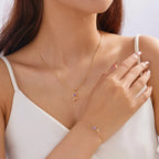 Collier avec Pendentif Fleur de Tulipe en Zircon violet