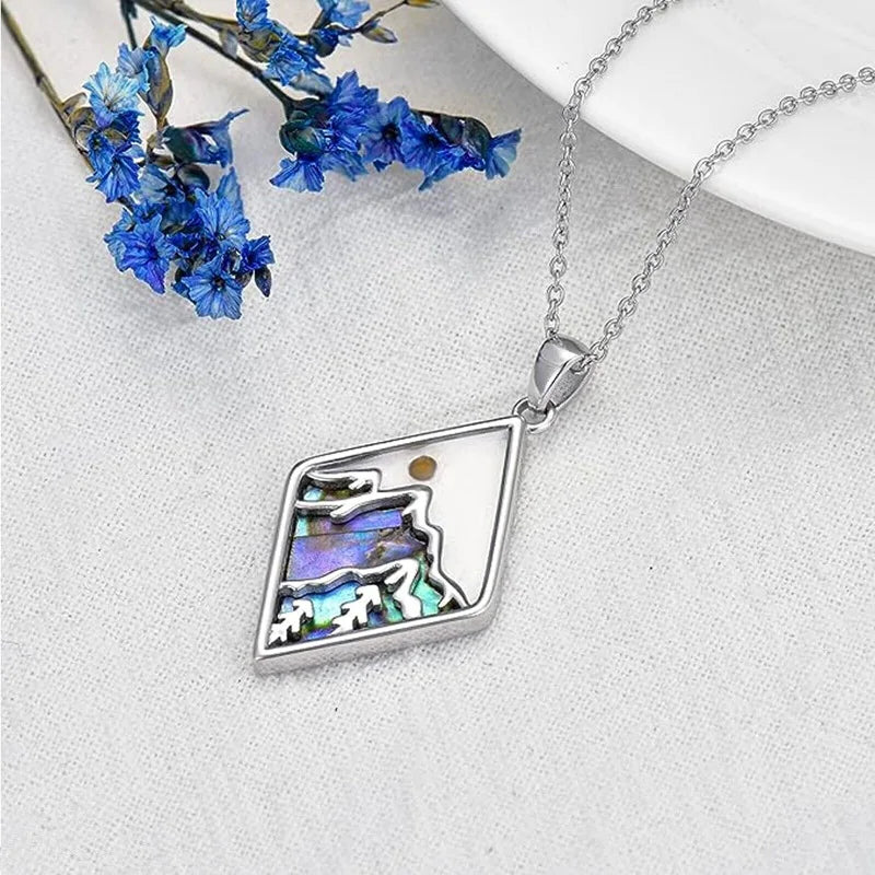 Collier avec Pendentif Géométrique Montagne