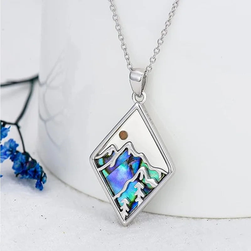 Collier avec Pendentif Géométrique Montagne