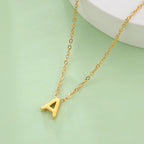 Nyaklánc kezdőbetűs medállal - betű 