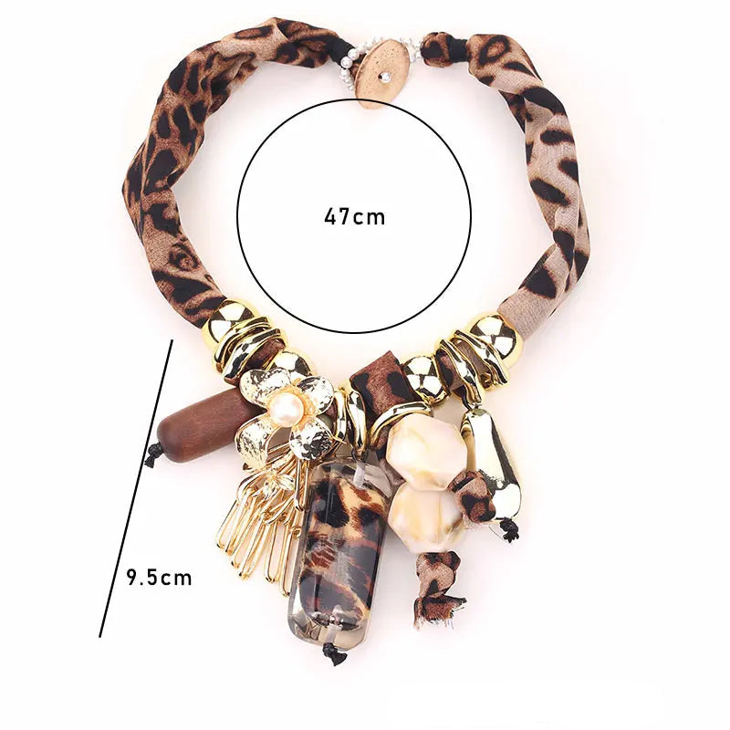 Collana Girocollo con Ciondolo Leopardo