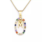 Collier avec pendentif ovale initiale m