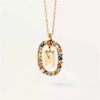 Collier avec pendentif ovale initiale m