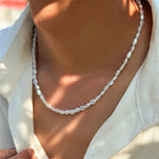 Collana con pendente a perla ovale