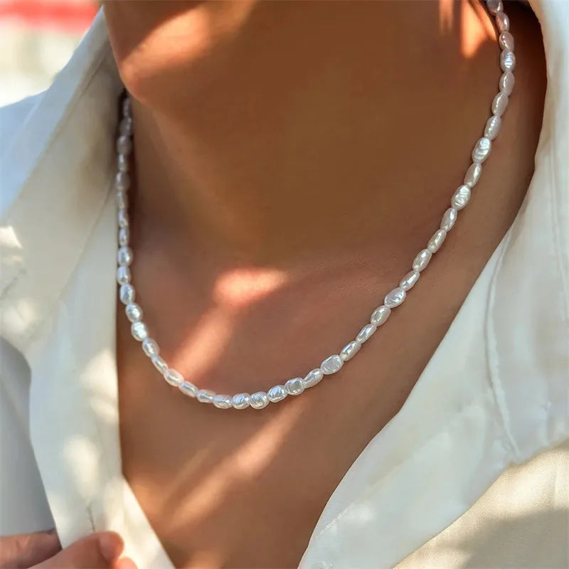 Collana con pendente a perla ovale