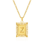 Collier avec pendentif rectangulaire initiale z