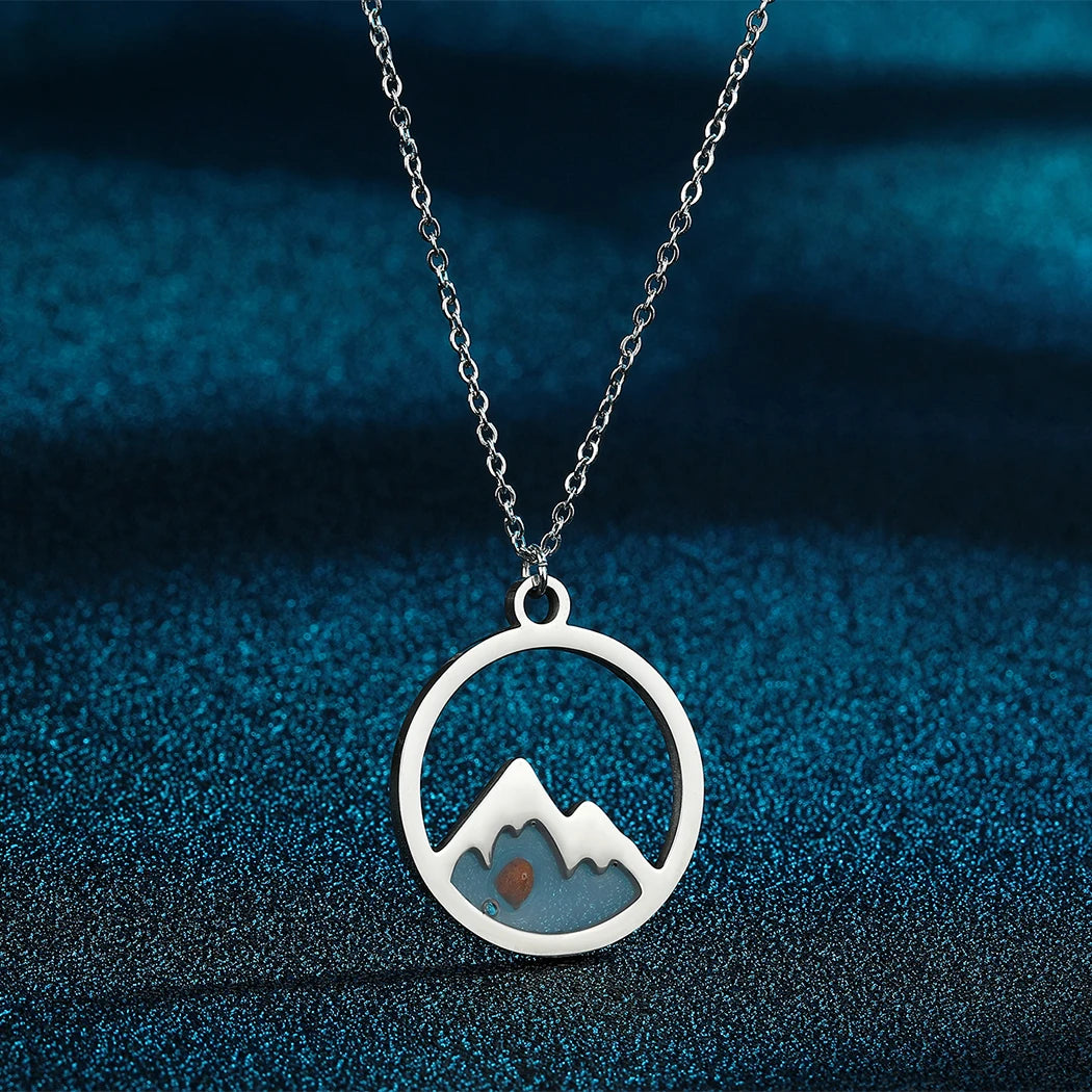 Collier avec Pendentif Rond Montagne et Graine argent