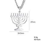 Collier avec pendentif symbolique juif Menorah