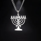 Collier avec pendentif symbolique juif Menorah