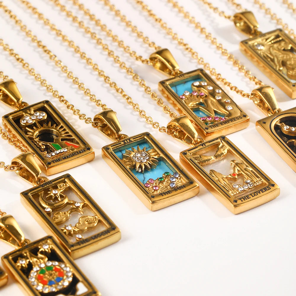 Collier avec Pendentif Tarot