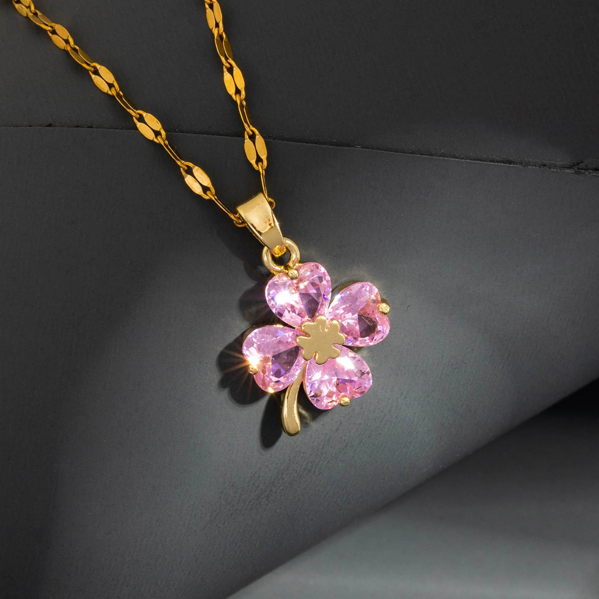 Collier avec Pendentif Trèfle à 4 Feuilles Coloré or et rose