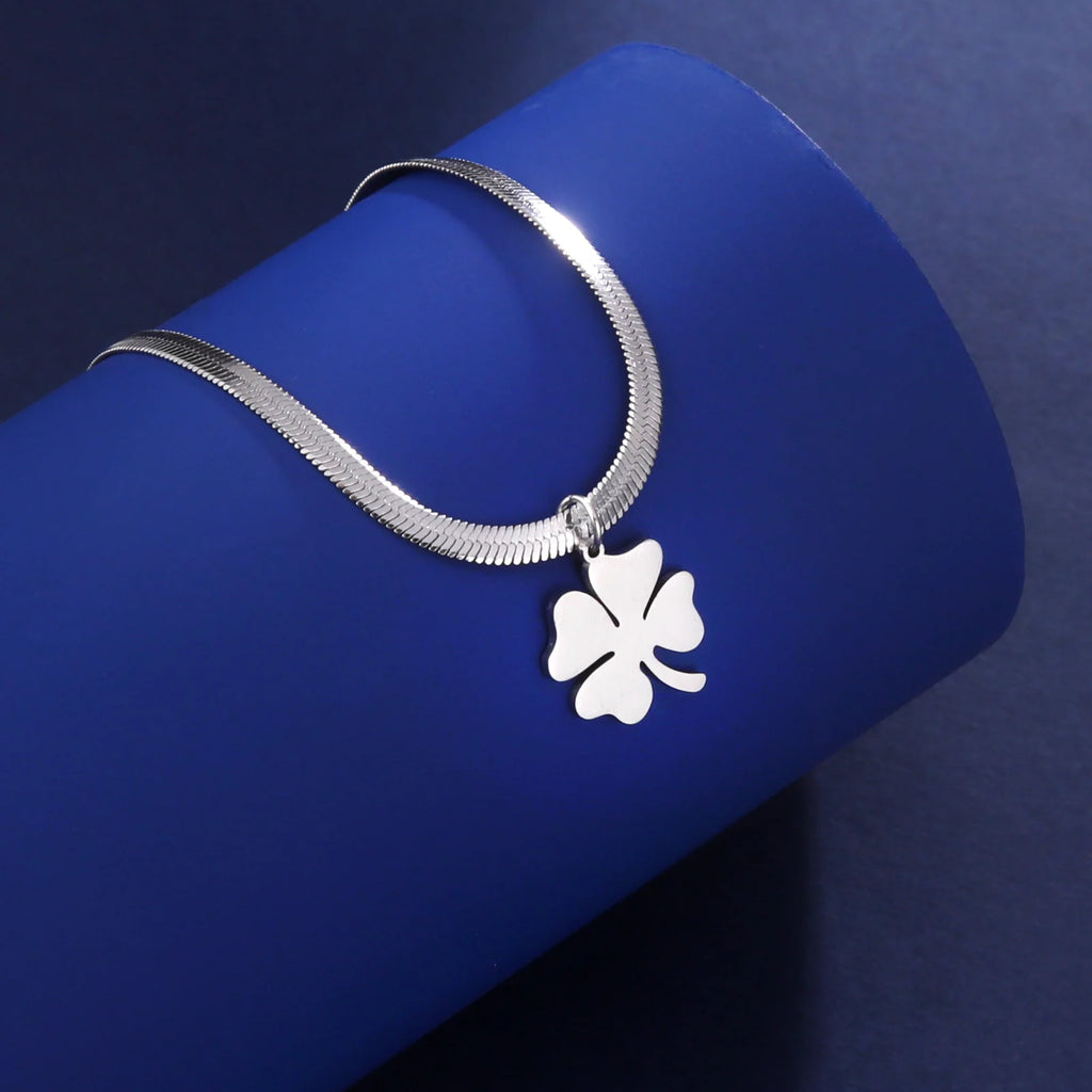 Collier avec Pendentif Trèfle à 4 Feuilles Porte Bonheur argent