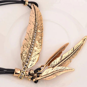 Collier avec Pendentif Plumes or