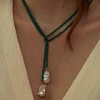 Collier de Charme avec Pendentif perles vert