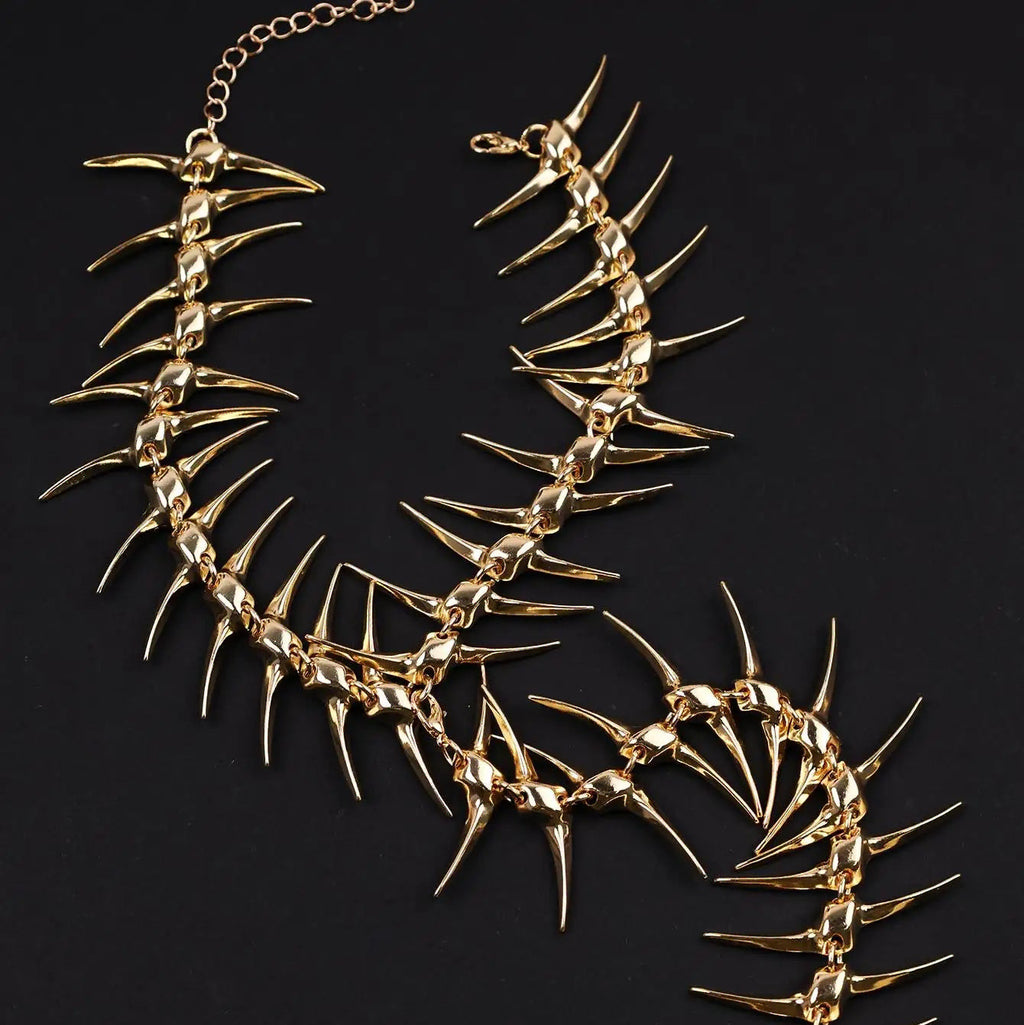 Rückenkette mit Skelett- und Totenkopf-Anhänger Gold
