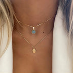 Collier Double avec Pendentif Oeil Bleu Turc et Main de Fatma or