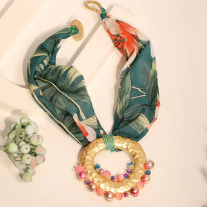 Collier en Tissus avec Pendentif Bohême Chic vert