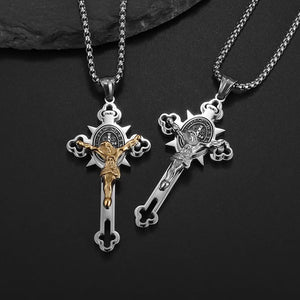 Collier et Pendentif Croix de Saint Benoit Jésus