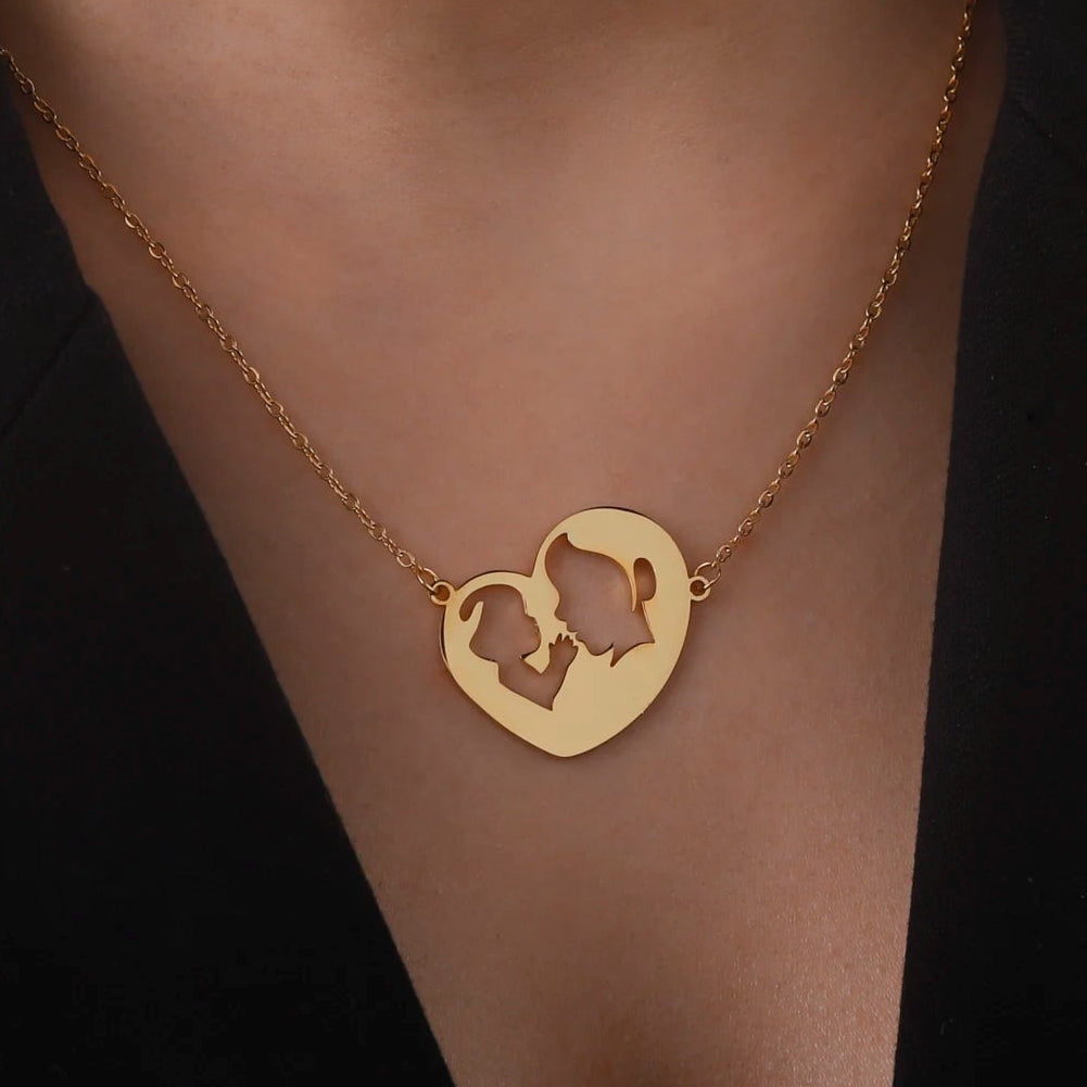 Collana e il suo pendente "mamma e il suo bebè"