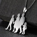 Collier et son pendentif "Maman, papa, fils et fille"