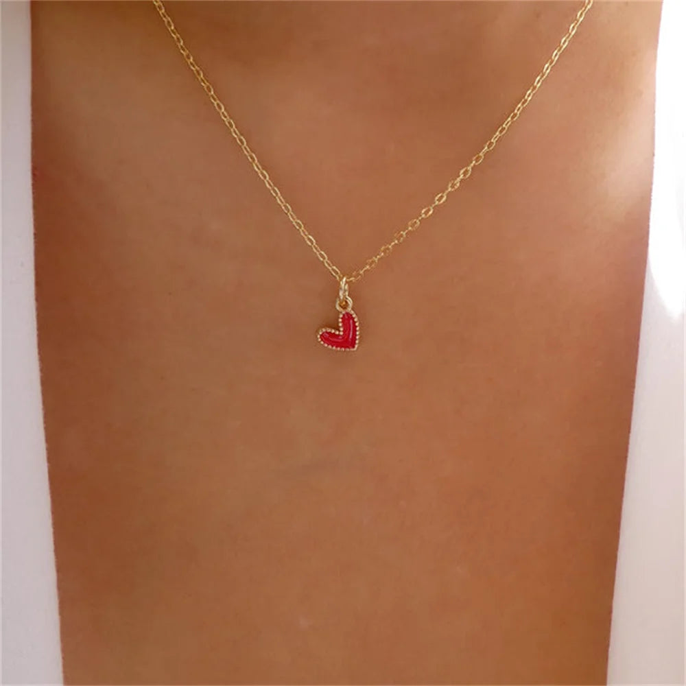 Collier Pendentif Petit Coeur Ras-de-Cou rouge