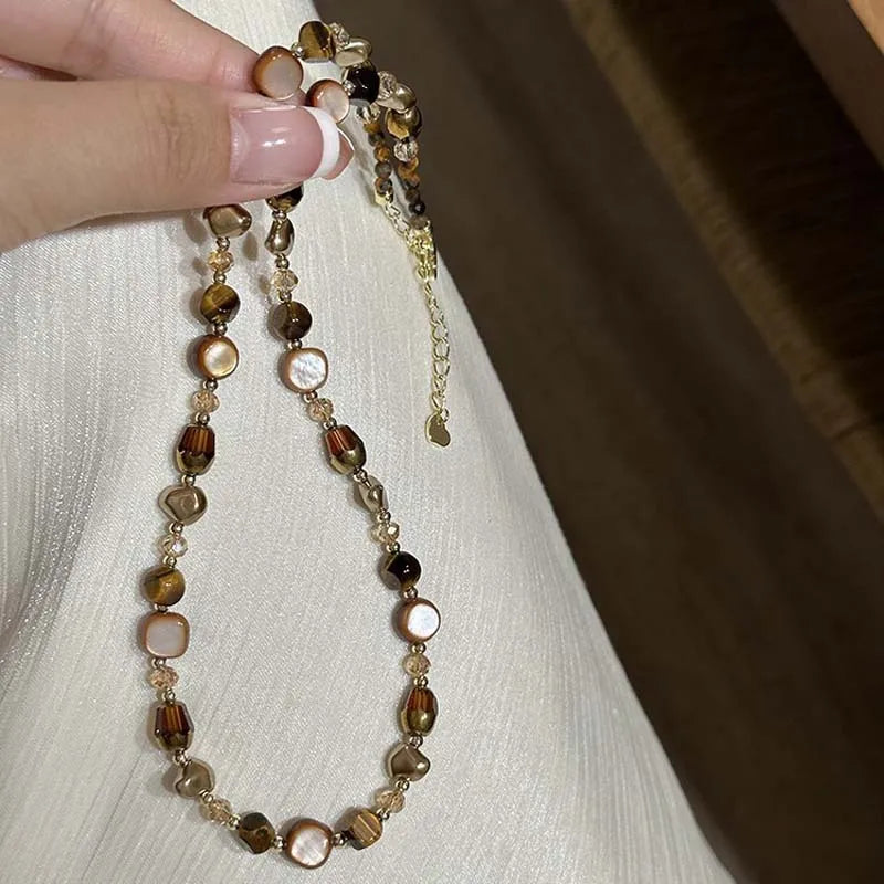 Collier Pendentif Ras de Cou en Perles Oeil de Tigre A