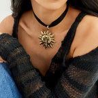 Collier Pendentif Soleil Vintage