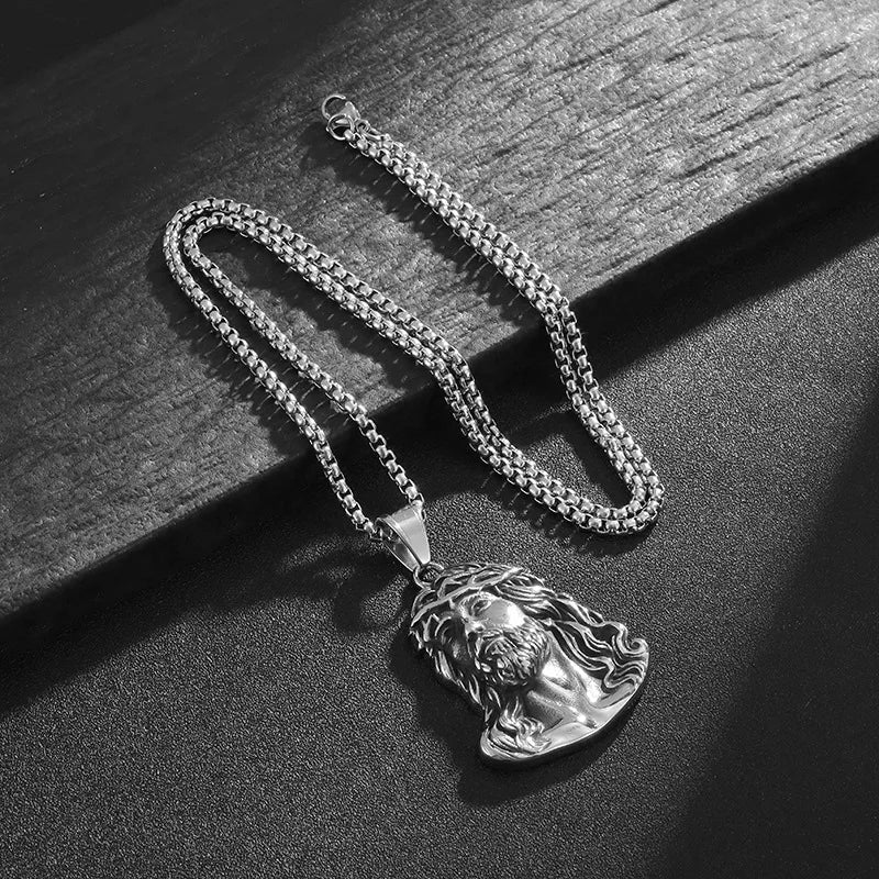 Collier Pendentif Tête de Jésus Christ