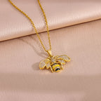 Collana da donna con pendente a forma di ape