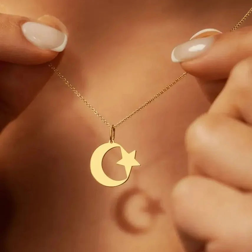 Collana da donna con ciondolo simbolico islamico di mezzaluna e stella araba in oro