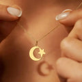 Collana da donna con ciondolo simbolico islamico di mezzaluna e stella araba in oro