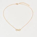 Collier ras de cou avec pendentif infini scintillant