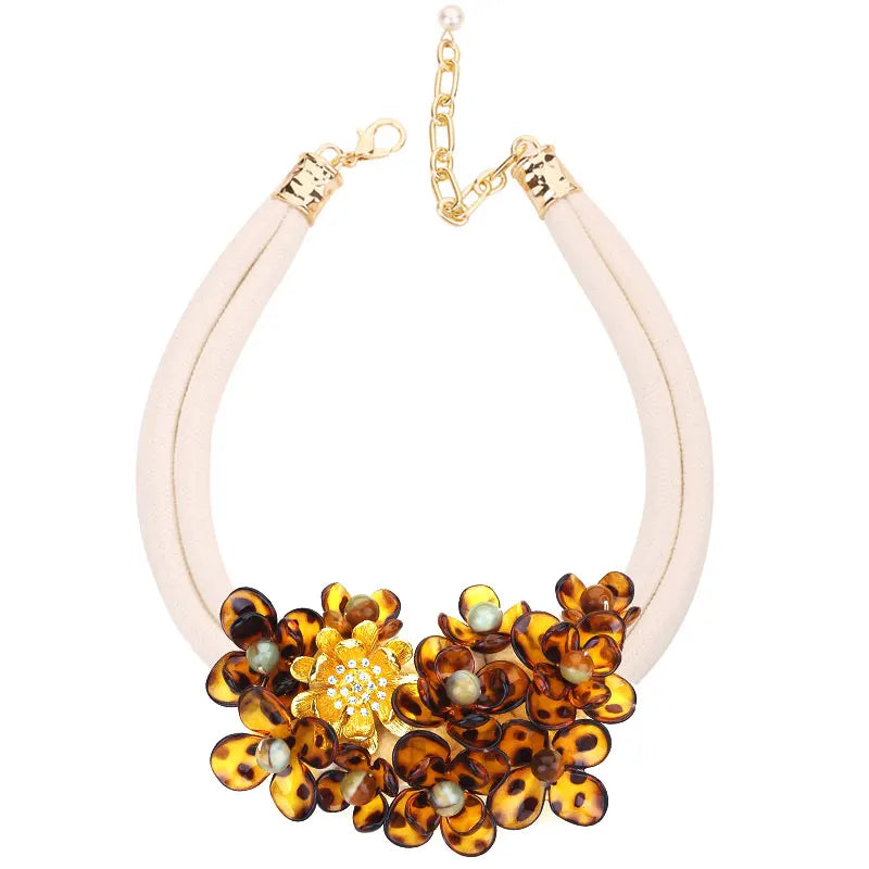 Collana Girocollo Etnica con Bel Pendente