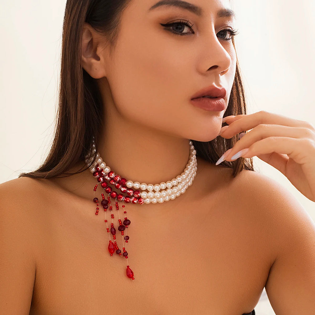 Collana a triplo giro con ciondolo a cascata di perle