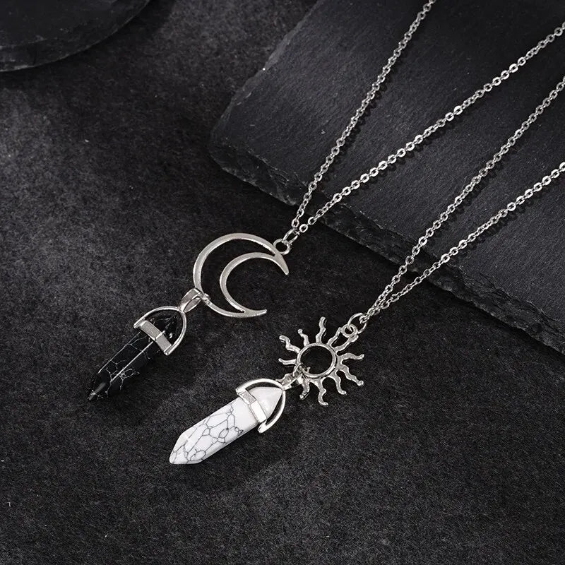 Colliers avec Pendentifs Croissant de Lune et Soleil