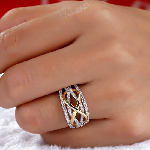 Infini ring i guld og diamant til kvinder