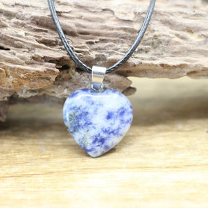 Collier avec Pendentif Coeur en Pierre Agate