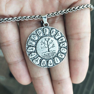 Collier Pendentif Yggdrasil (Argenté ou doré) argenté