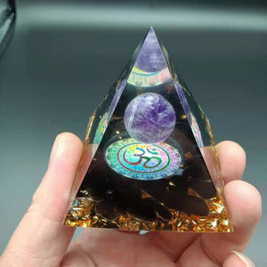 Pyramide Orgonite Protection & Méditation om noir